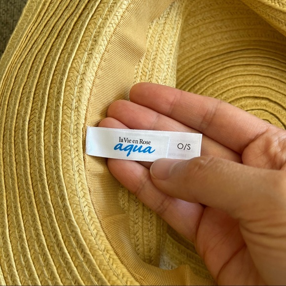 Straw hat - Picture 8 of 10